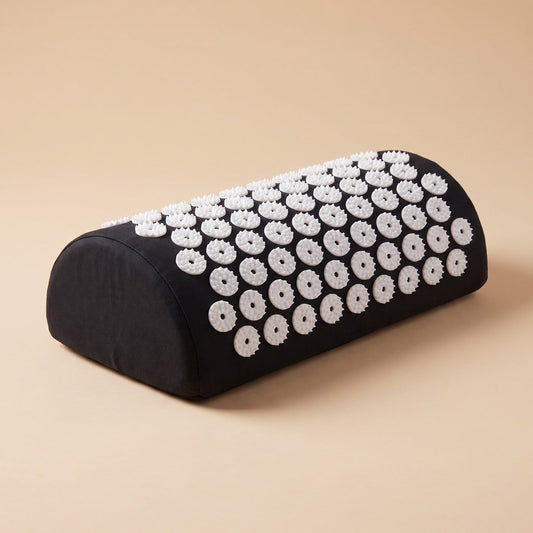 The AcupressureWell acupressure pillow